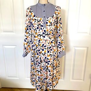 Cute print with stripe and button details